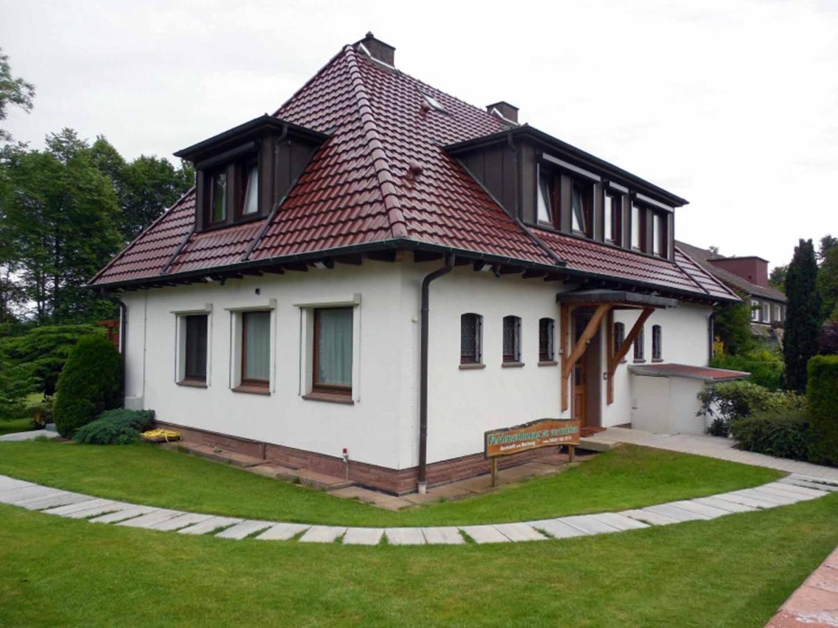 Ferienwohnungen Am Hufelandbad Bad Pyrmont Buitenkant foto